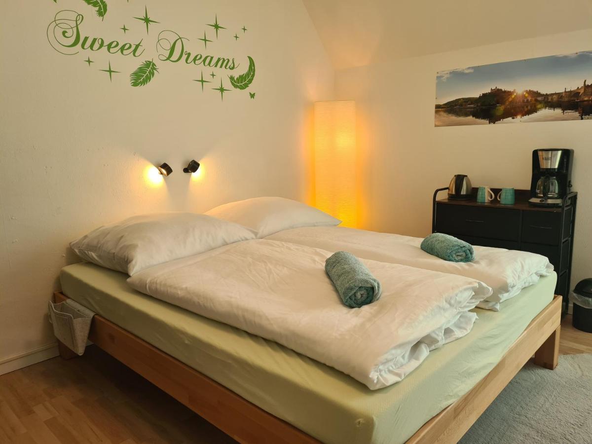 Lichtdurchflutetes Zimmer - Kaeppele Waldbuttelbrunn Dış mekan fotoğraf